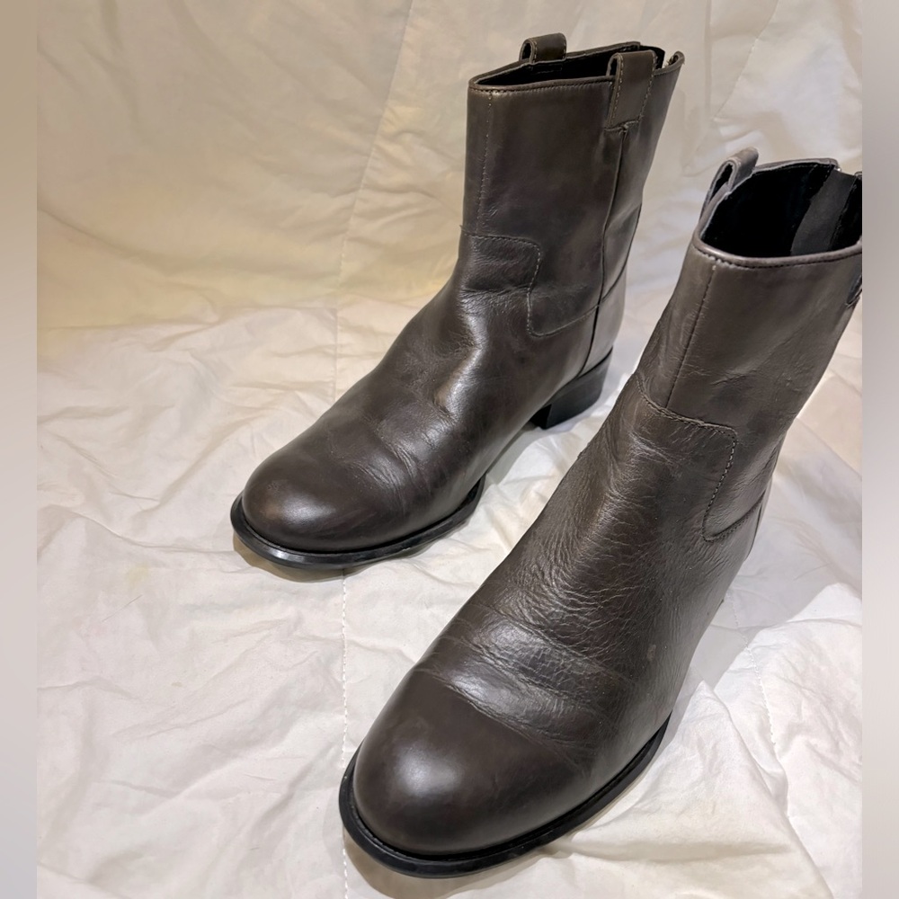 Nine West size 12 brown boots